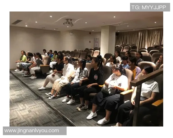 专访街舞达人刘磊揭秘他成功背后的努力与坚持 专访街舞达人刘磊揭秘他成功背后的努力与坚持